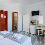 Irene - Beachfront Parikia (Paros)