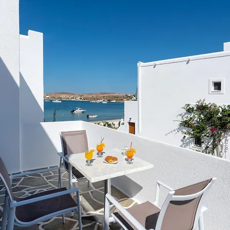 Irene - Beachfront ホテル 2*