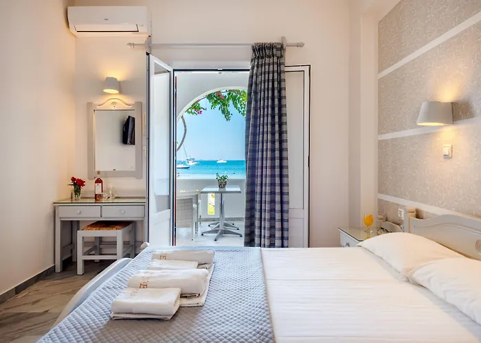 Irene - Beachfront Szálloda 2*