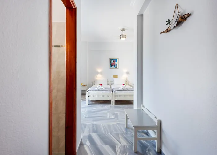 Irene - Beachfront Szálloda