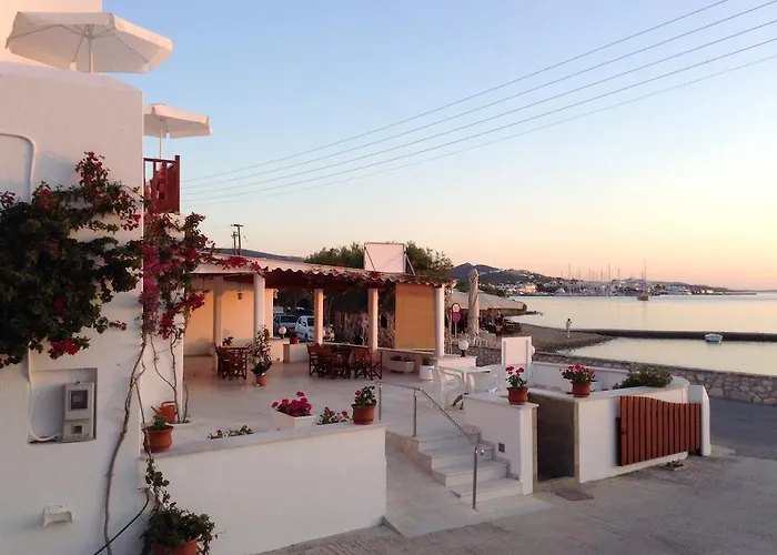 Irene - Beachfront Szálloda