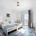 Irene - Beachfront Hotel 2*