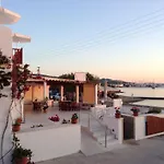 Irene - Beachfront Hotel