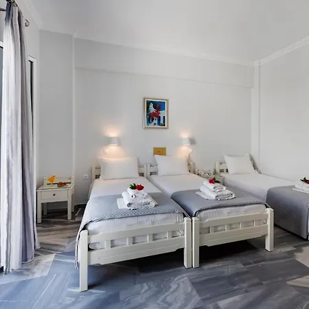 Irene - Beachfront 2*