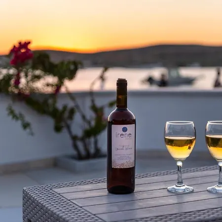 Irene - Beachfront Hotel Parikia (Paros)
