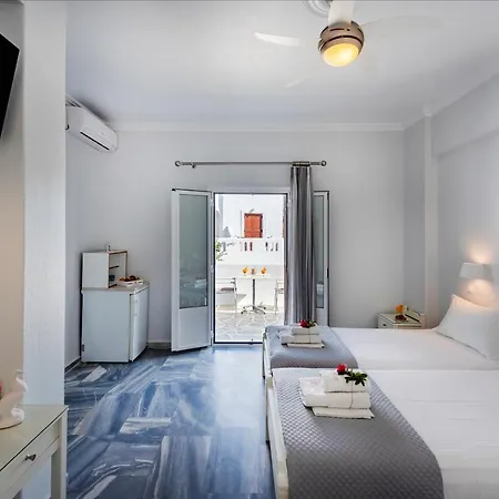 Irene - Beachfront Hotel