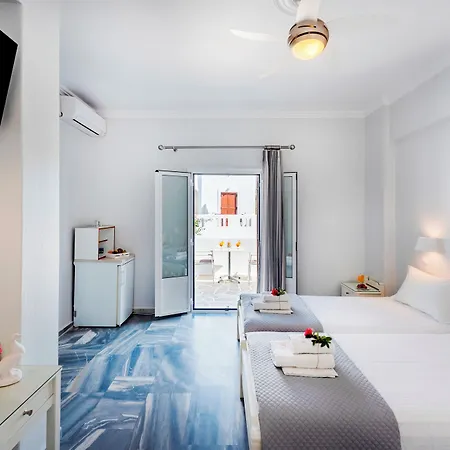 Irene - Beachfront 2*