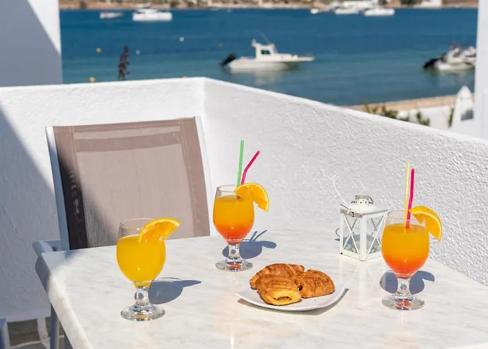 Irene - Beachfront Hotel Parikia (Paros)