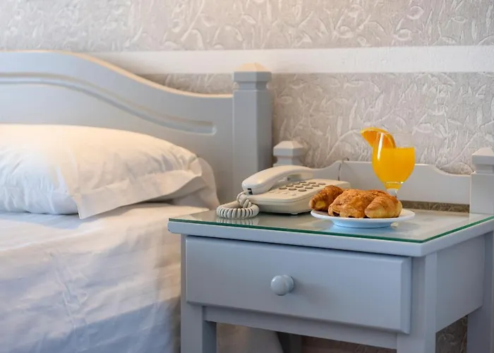 Irene - Beachfront Hotel